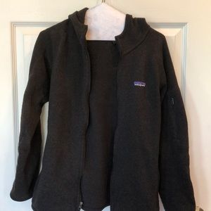 women’s medium patagonia fleece with hood